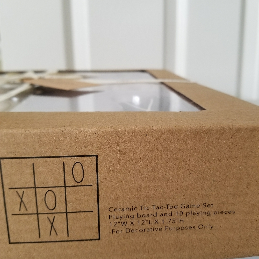 Rae Dunn XOXO TIC TAC Toe Ceramic Board Game - Picture 6 of 7